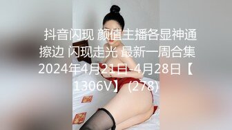 极品女神曦熙熹，美容院做了紫色指甲，骚淫液流得一逼，用指甲去刮开 越刮越痒，忍不住将美甲伸进洞穴堵住淫水流出！