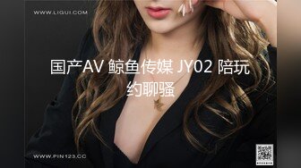 半夜跑职高女宿舍打手电筒掀女生被子扒衣服❤️偷拍熟睡中女生的奶子和逼