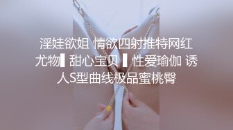 眼镜大叔趁老婆不在家赶紧把麻将馆认识的少妇带回家啪啪,完美露脸