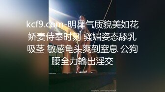 露脸才是王道！新时代网黄极品波霸反差母狗【李葵】付费订阅，足交奶炮紫薇各种招式性爱玩到潮喷 (15)