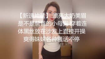 蜡笔老公专攻足浴按摩勾搭技师，双飞完留下一个妹子好兄弟来操，跪着口交舔屌上位骑坐，翘起屁股后入猛操