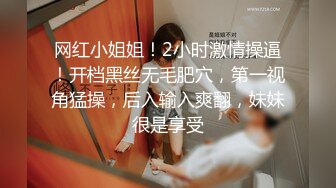 女警制服眼镜反差女神与男友啪啪啪露脸自拍车大灯乱颤无套中出内射