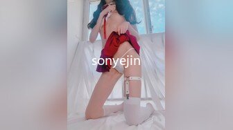 Onlyfans推特网红 极品身材颜值眼镜娘 xreindeers 欲求不满漂亮大奶人妻吃鸡啪啪 第